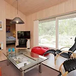 10 Person In Albaek-by Traum *